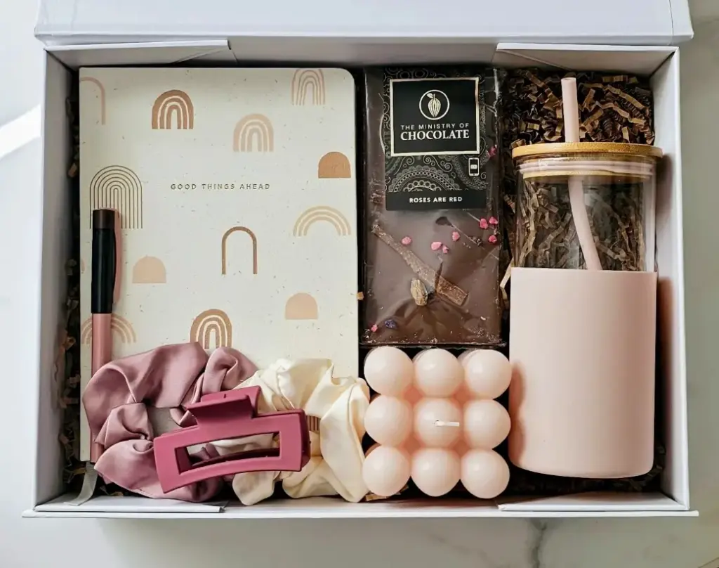 “Blush & Bloom” – Self-Care Gift Box for Her by Vistora Gifts